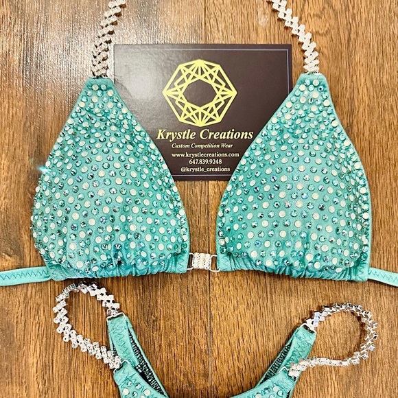 Mint Competition Bikini - Picture 2 of 3
